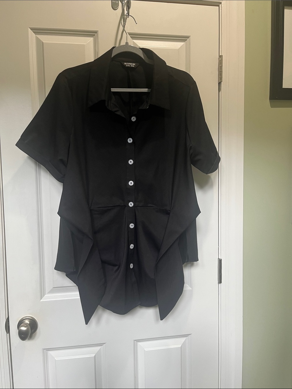 BloomChic Black Short-Sleeve Draped Button-Down Shirt